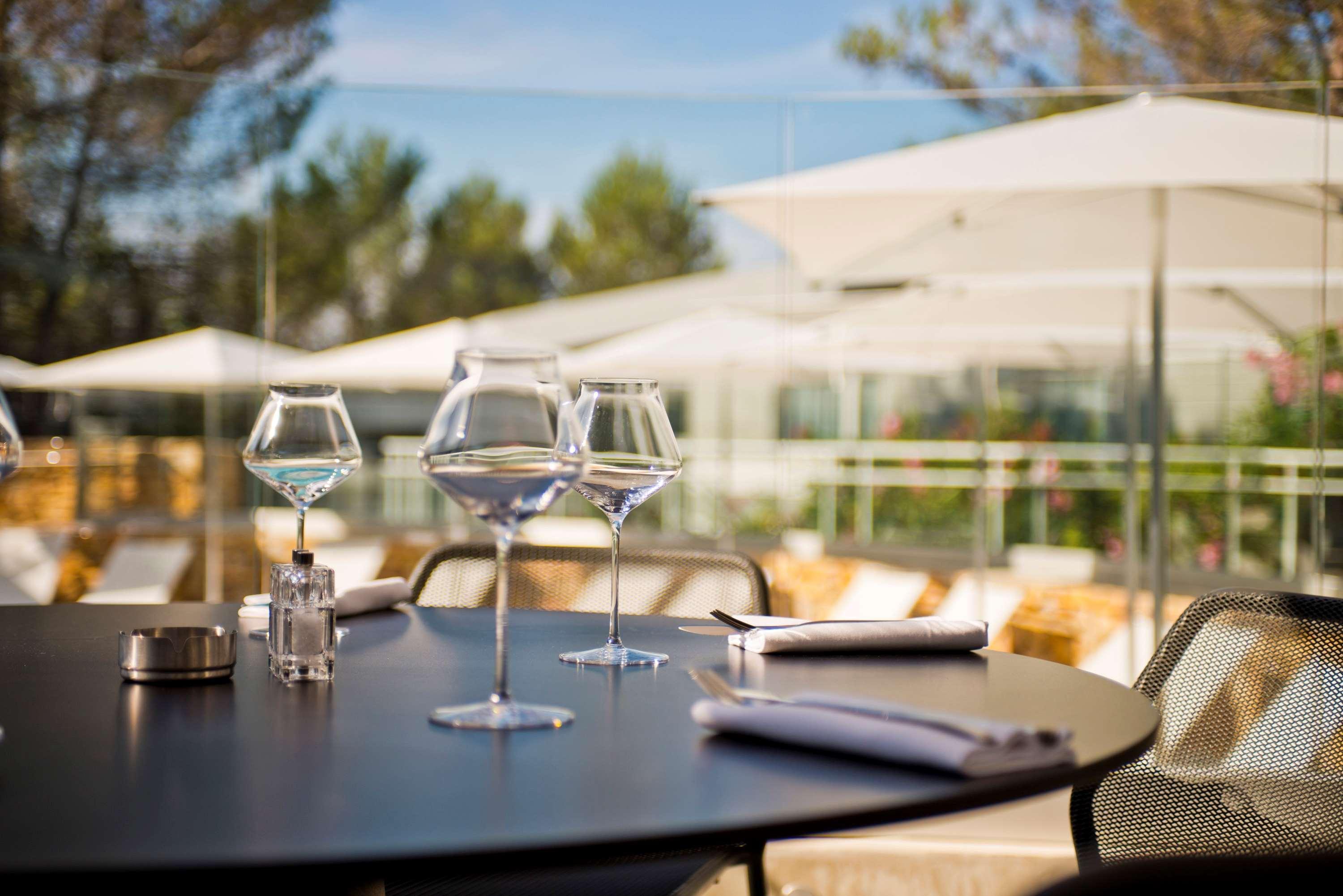 Golden Tulip Sophia Antipolis - Hotel & Spa Valbonne Zewnętrze zdjęcie