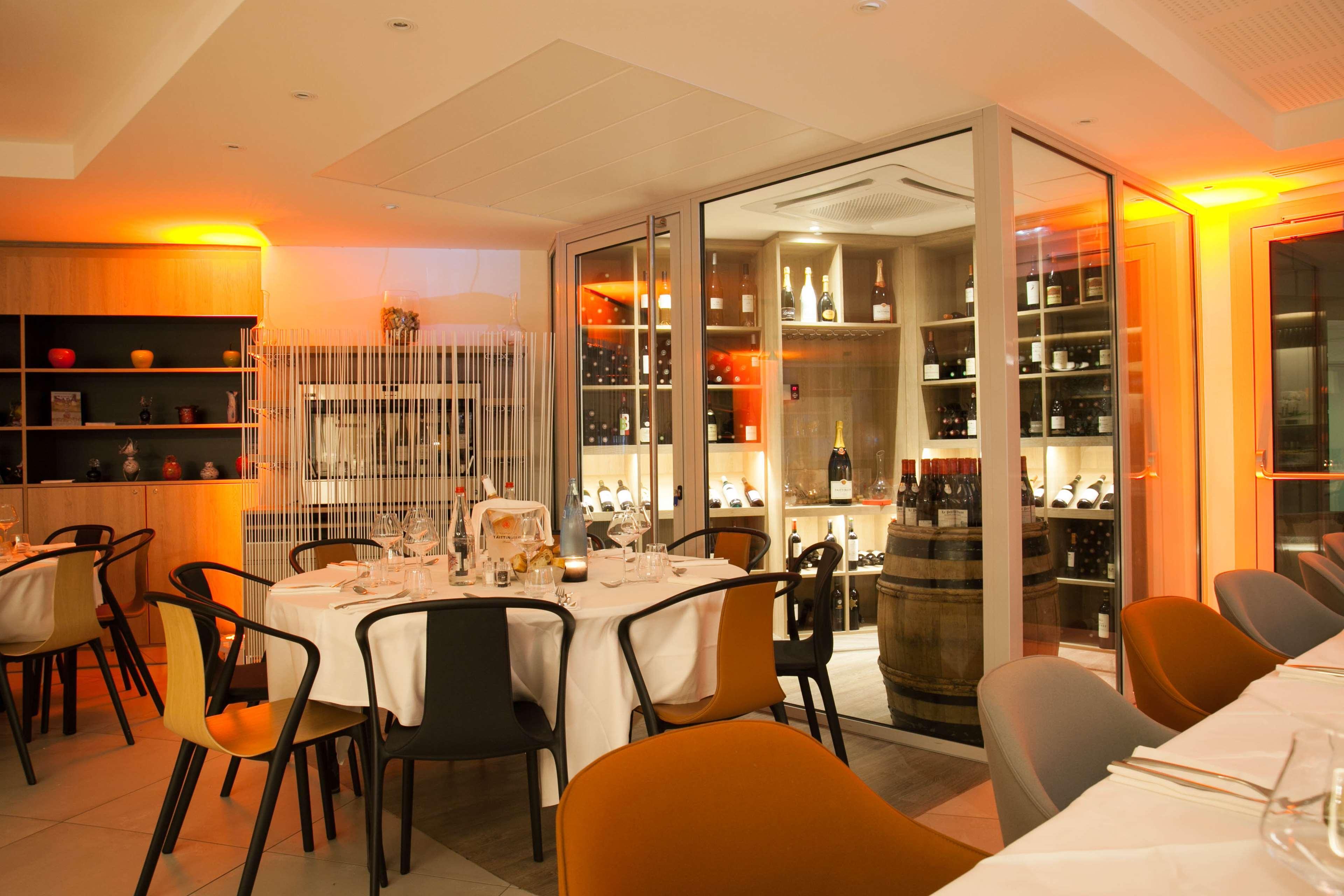 Golden Tulip Sophia Antipolis - Hotel & Spa Valbonne Zewnętrze zdjęcie