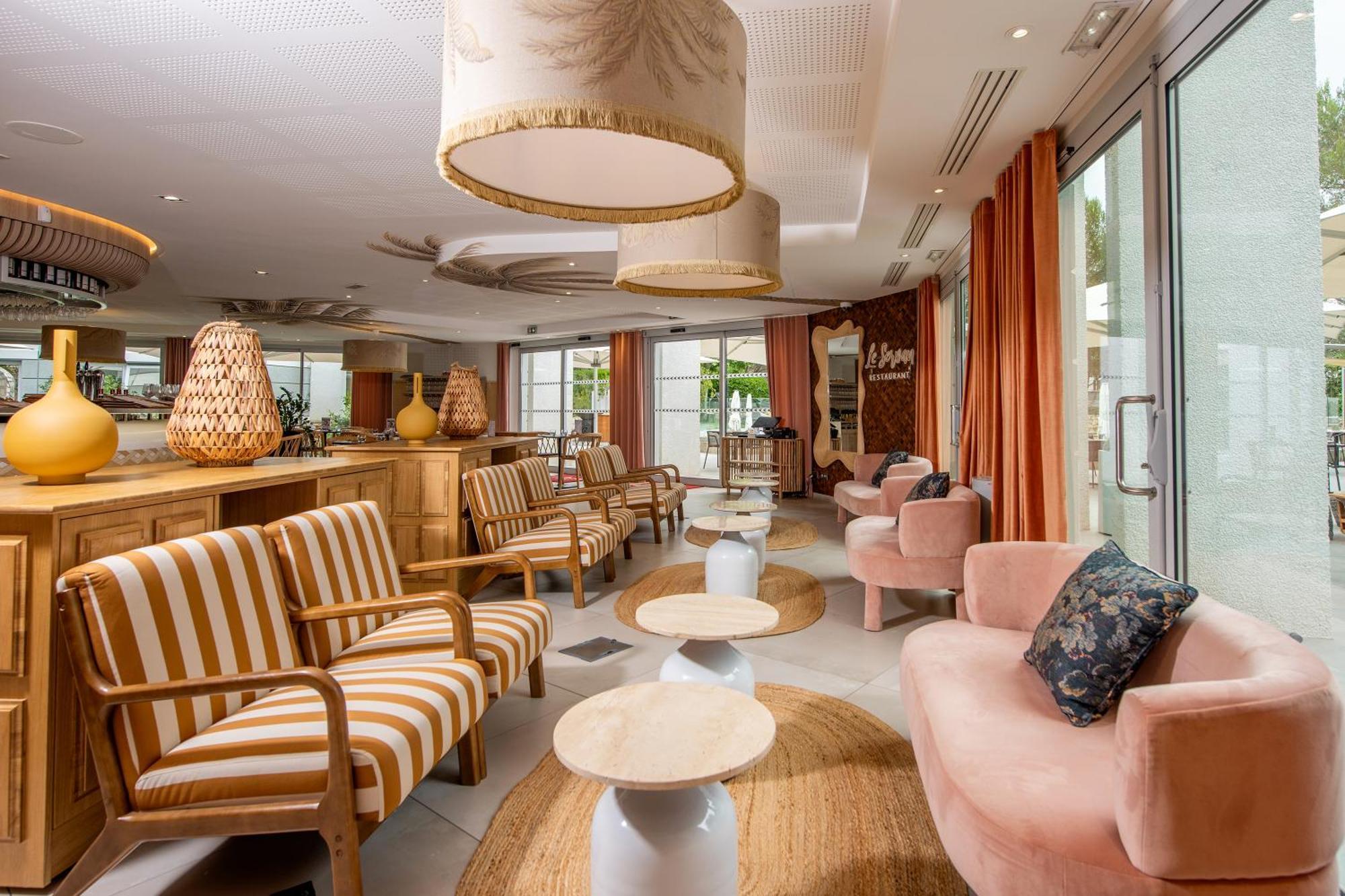 Golden Tulip Sophia Antipolis - Hotel & Spa Valbonne Zewnętrze zdjęcie